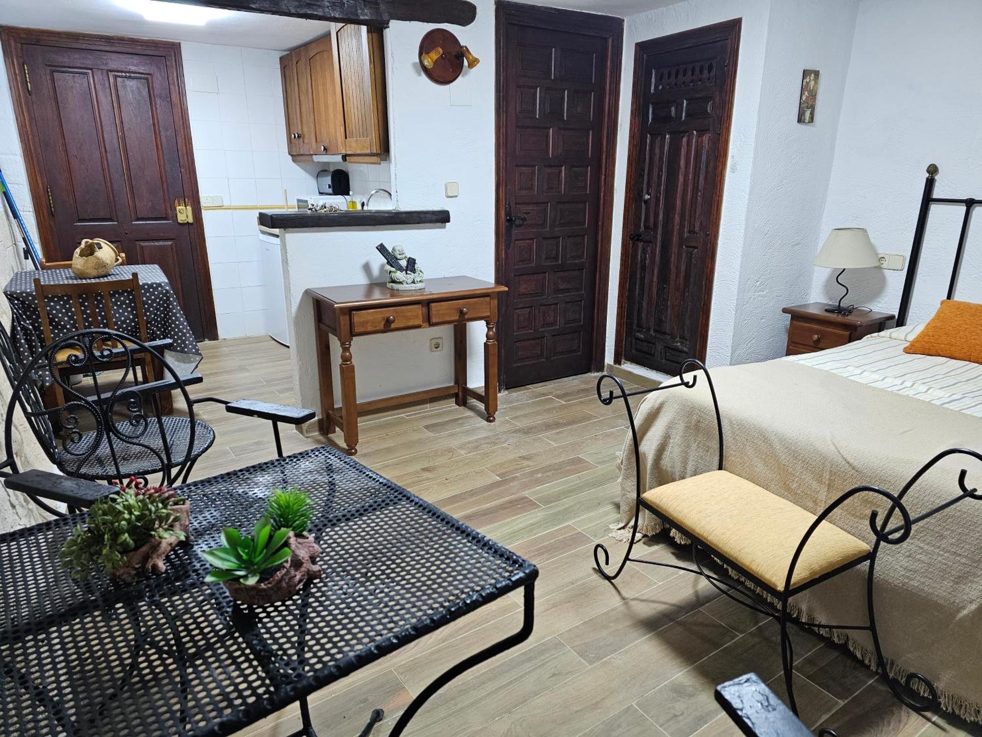 La Cueva De Juan Pedro Apartment Казорла Стая снимка