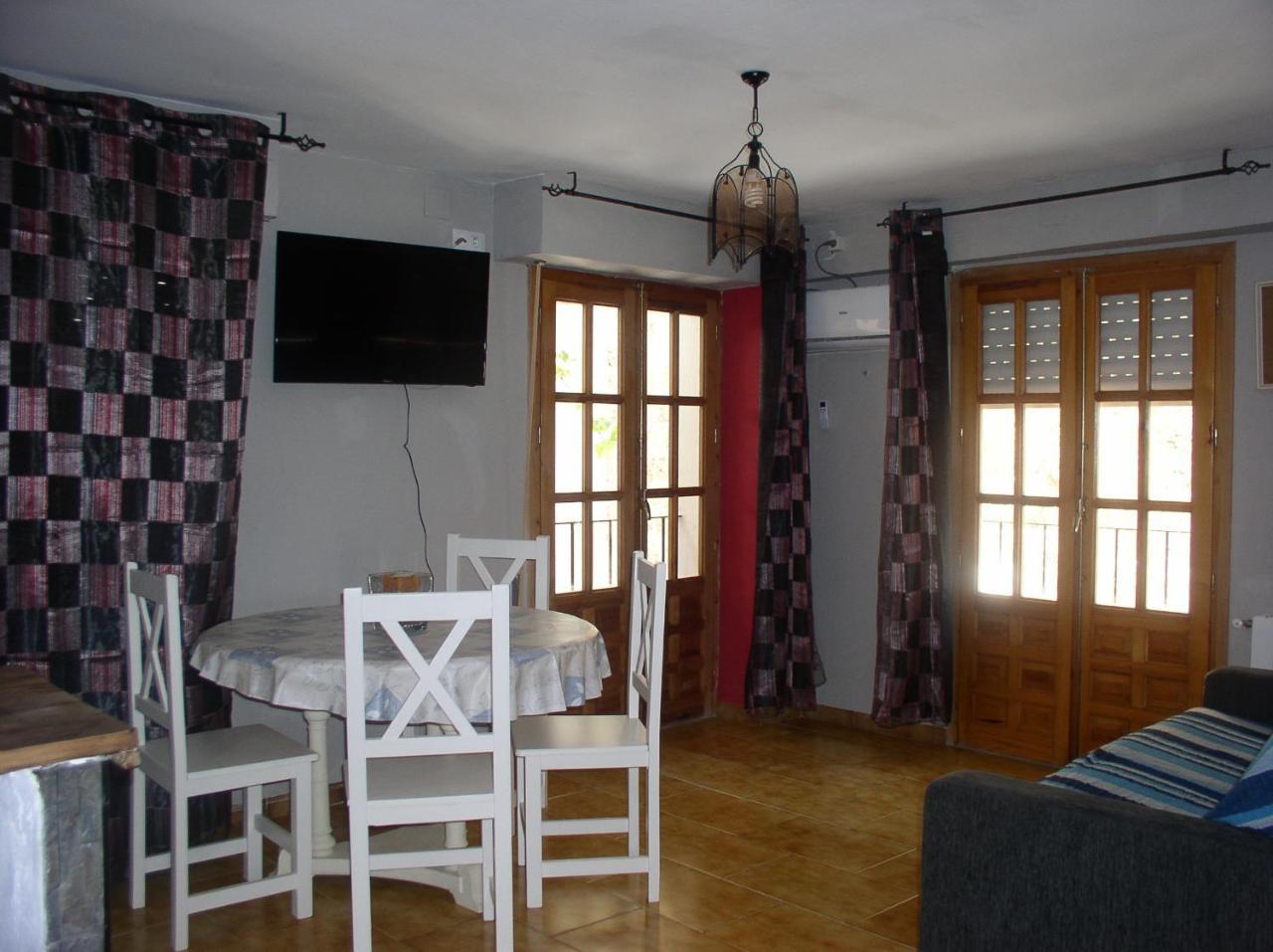 La Cueva De Juan Pedro Apartment Казорла Екстериор снимка